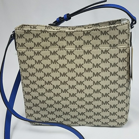 🛑SOLD🛑NWT Michael Kors Messenger Handbag - Picture 3 of 6